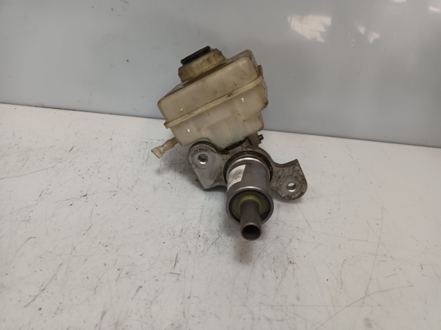 Główny cylinder hamulców 32067179D BMW