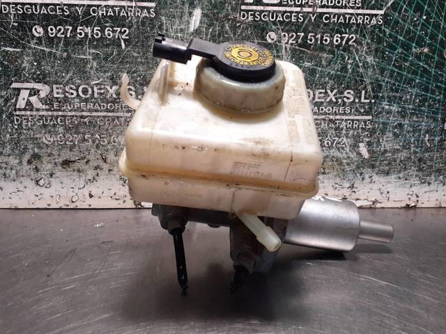 Główny cylinder hamulców 32067179D BMW