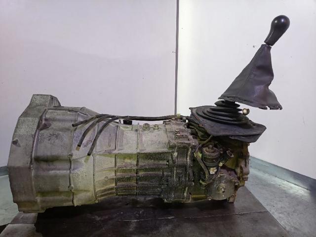Mechaniczna skrzynia biegów w komplecie 32101CD340 NISSAN