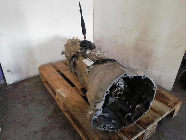 Mechaniczna skrzynia biegów w komplecie 32131CD340 NISSAN