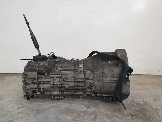 Mechaniczna skrzynia biegów w komplecie 32131CD340 NISSAN