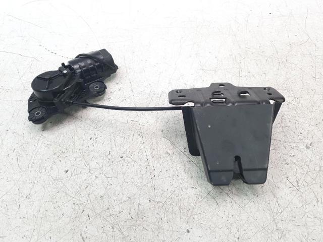 Zamek klapy bagażnika (3/5 drzwi tylnych) 32149889 VOLVO
