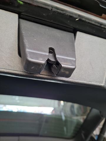 Zamek klapy bagażnika (3/5 drzwi tylnych) 32149889 VOLVO