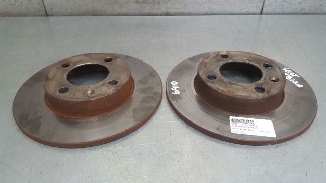 Tarcza hamulcowa przednia 321615301 VAG