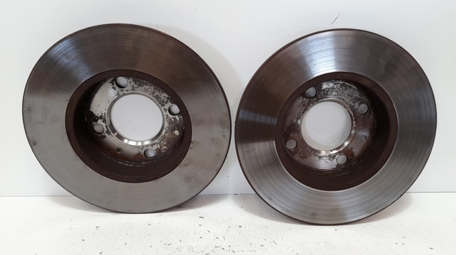 Tarcza hamulcowa przednia 321615301 VAG