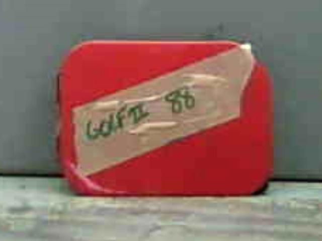 Klapka wlewu paliwa Volkswagen Golf 2 19E, 1G1