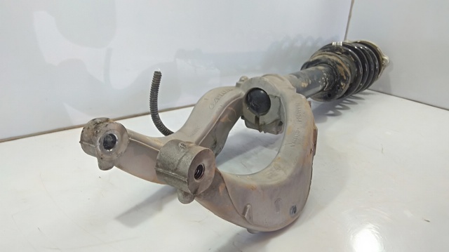 Amortyzator przedni 32213633 VOLVO