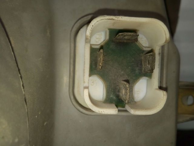 Reflektor prawy Volvo 340/360 343, 345