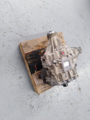 Mechaniczna skrzynia biegów w komplecie 33103G2340 NISSAN