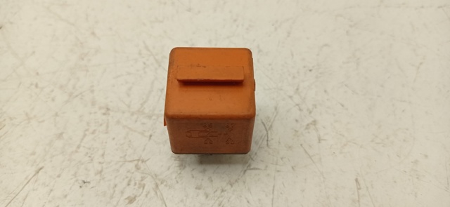 Przekaźnik kierunkowskazów 332019456 BMW