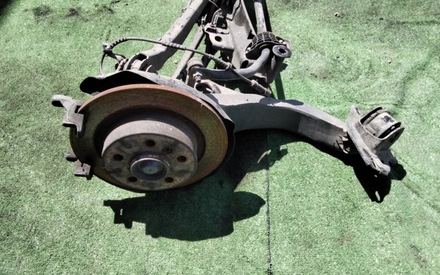Korpus osi tylnej 33306851560 BMW