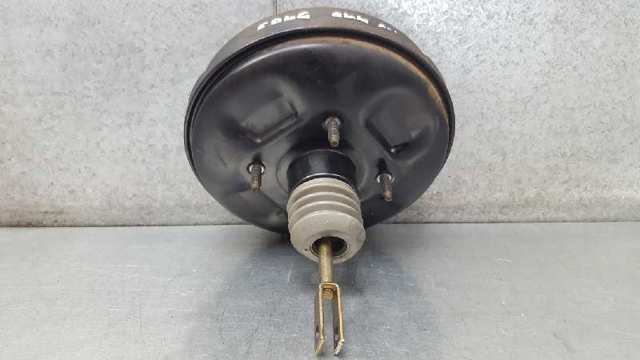 Wzmacniacz próżniowy hamulców Volvo 440 445