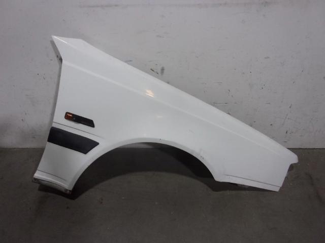 Błotnik przedni prawy do Volvo 440 445