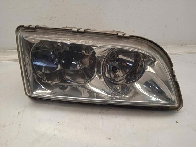 Reflektor prawy 3345703 VOLVO