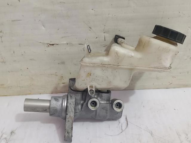 Główny cylinder hamulców 3350887761 TOYOTA
