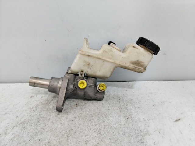 Główny cylinder hamulców 3350887761 TOYOTA