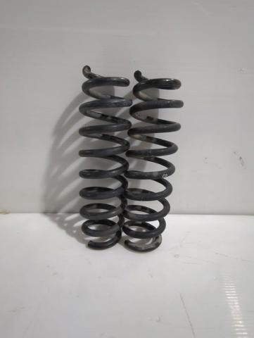 Sprężyna tylna 33536790118 BMW