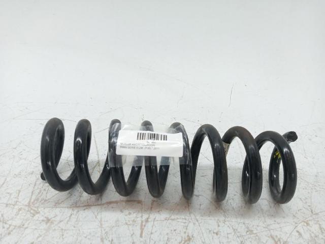 Sprężyna tylna 33536851725 BMW