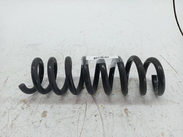 Sprężyna tylna 33536851725 BMW