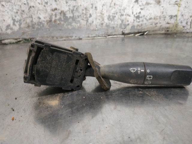 Przełącznik zespolony prawy 33779502 PEUGEOT