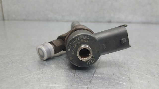 Wtryskiwacz paliwa 338002A120 HYUNDAI