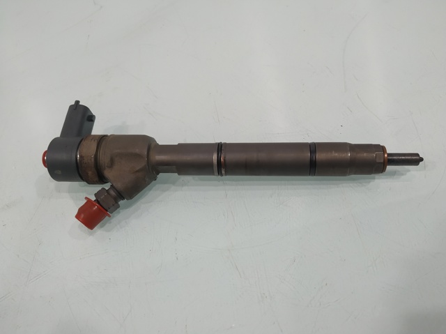 Wtryskiwacz paliwa 338002A400 HYUNDAI