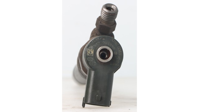 Wtryskiwacz paliwa 338002A400 HYUNDAI