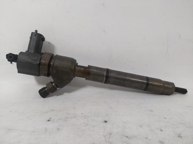 Wtryskiwacz paliwa 338002A400 HYUNDAI