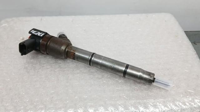 Wtryskiwacz paliwa 338002A400 HYUNDAI