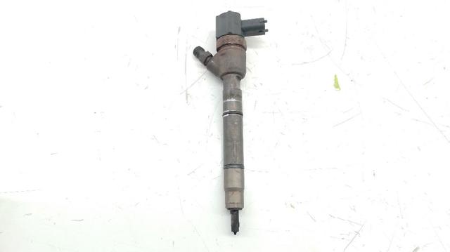 Wtryskiwacz paliwa 338002A800 HYUNDAI