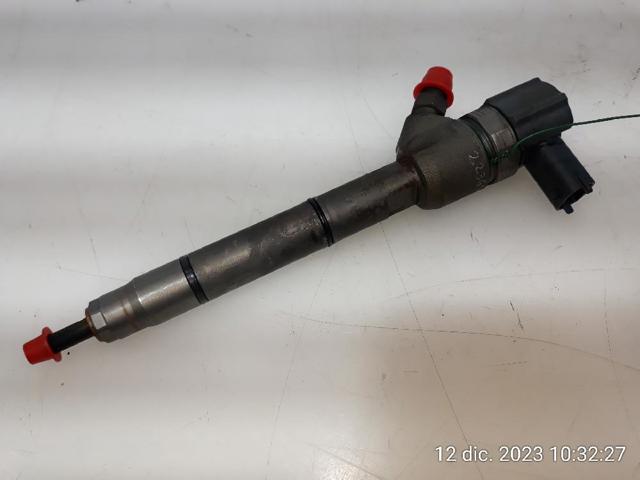 Wtryskiwacz paliwa 338002A800 HYUNDAI