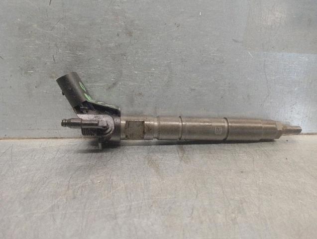 Wtryskiwacz paliwa 338003A000 HYUNDAI
