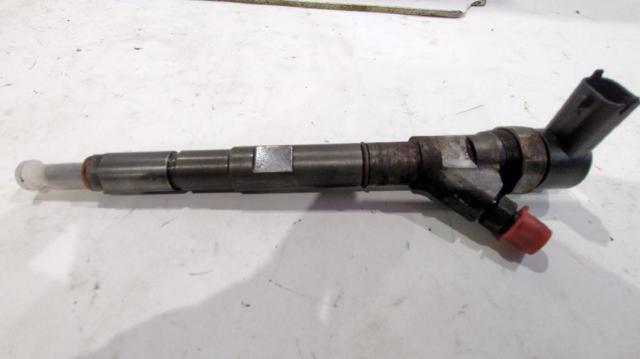 Wtryskiwacz paliwa 338004A000 HYUNDAI