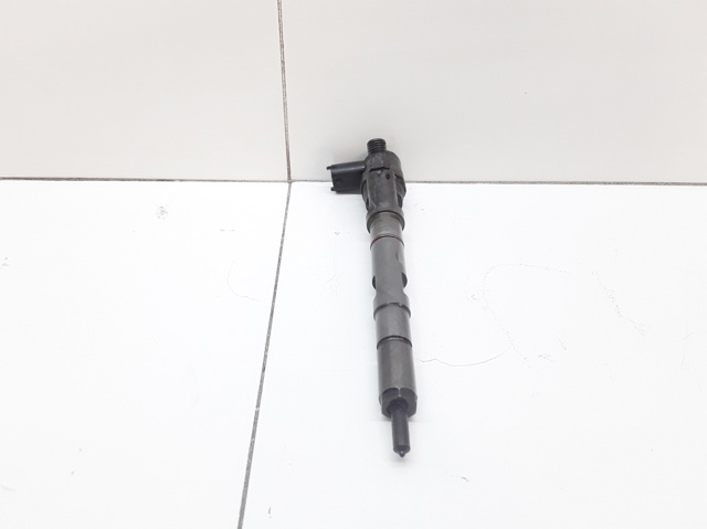 Wtryskiwacz paliwa 338004A150 HYUNDAI