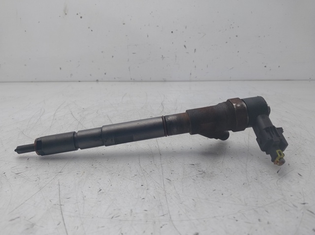 Wtryskiwacz paliwa 338004A160 HYUNDAI