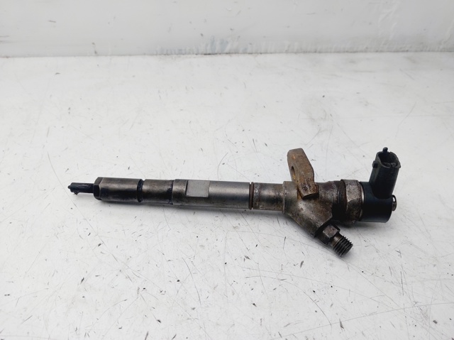 Wtryskiwacz paliwa 338004A160 HYUNDAI