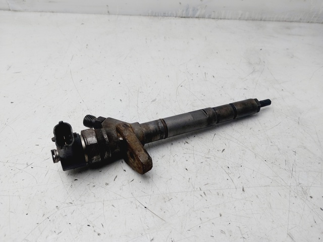Wtryskiwacz paliwa 338004A160 HYUNDAI