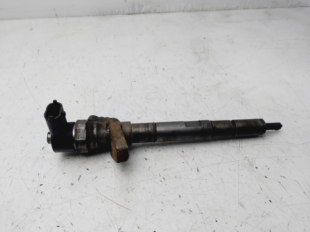 Wtryskiwacz paliwa 338004A160 HYUNDAI