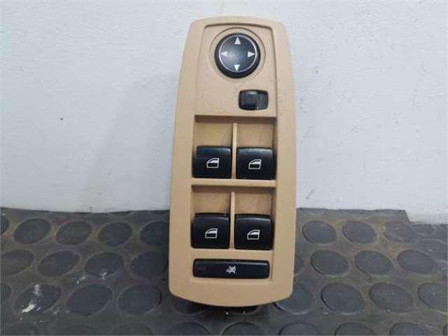 Panel przyciskowy sterowania podnośnikiem szyby przedni lewy 3414352 BMW