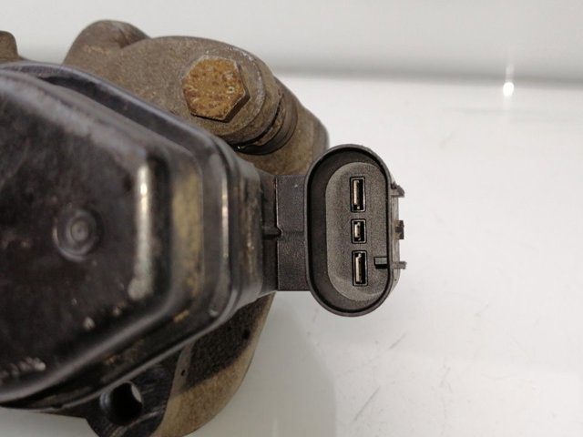 Zacisk hamulcowy tylny lewy 34216793041 BMW