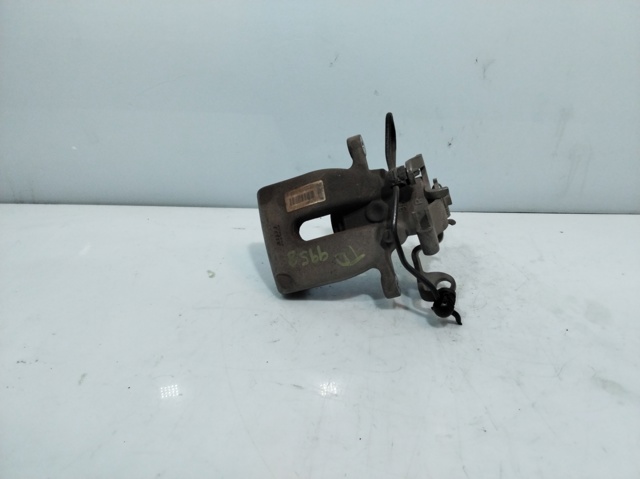 34216850858 BMW