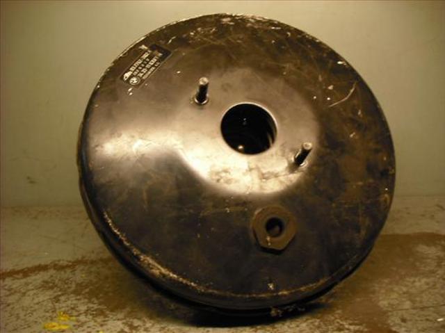 Wzmacniacz próżniowy hamulców BMW 3 E36