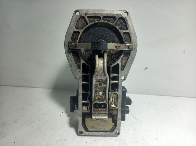 Czujnik położenia przepustnicy (potencjometr) Volkswagen Passat 32B