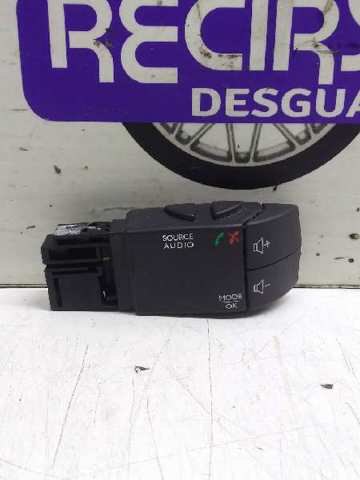 Wielofunkcyjny pilot sterowania 344422023GB RENAULT