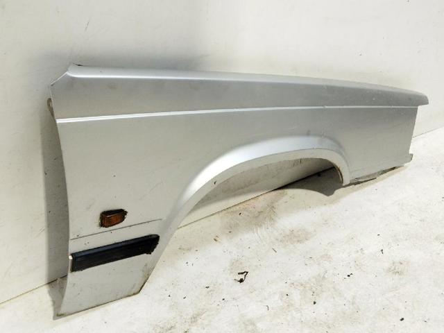 Błotnik przedni prawy Volvo 940 944