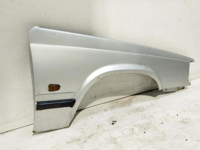 Błotnik przedni prawy Volvo 940 944