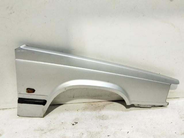 Błotnik przedni prawy Volvo 940 944