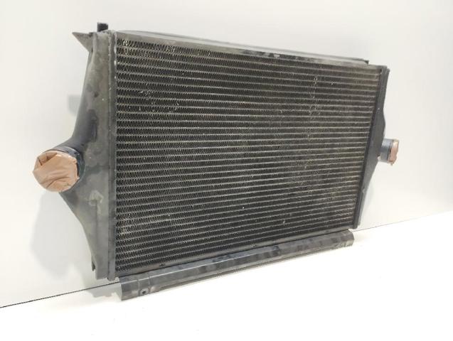 Chłodnica intercoolera Volvo 740 744