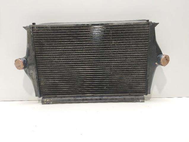 Chłodnica intercoolera Volvo 740 744