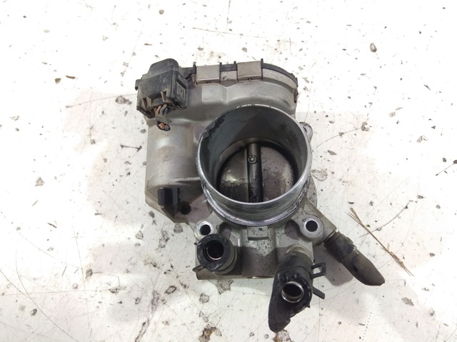 Przepustnica, komplet 351002B150 HYUNDAI